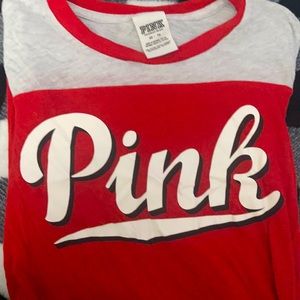 Pink Victoria secret short sleeve older shirt in good condition. 😍